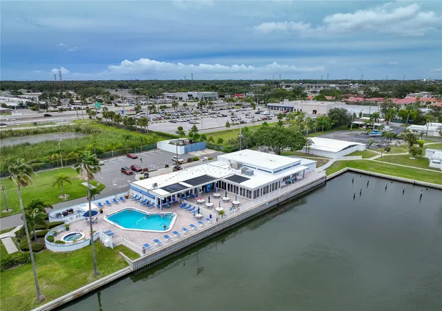 2nd image of 18675 Us Hwy 19 N, CLEARWATER, FL 33764