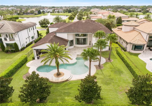Photo 4 of Single family home for sale at 4201 Isabella Cir, Windermere, FL 34786 | MLS# O6430081 | Listing updated on 2026-08-15