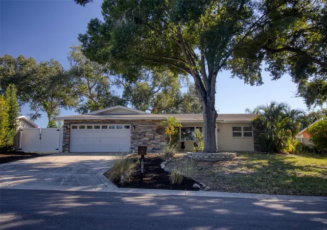 Single family home for sale at 13760 87th Place, SEMINOLE, FL 33776 | MLS# TB8535102