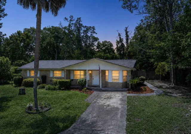 2nd image of 3404 Se 35th St, Ocala, FL 34471 | MLS# OM729640
