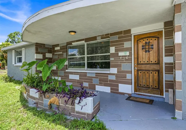 Photo 2 of Single family home for sale at 6145 Maplewood Dr, New Port Richey, FL 34653 | MLS# TB8535118 | Listing updated on 2026-09-22