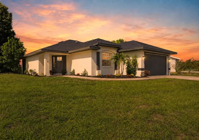 Photo 2 of Single family home for sale at 23 Bunker Pl, Rotonda West, FL 33947 | MLS# N6145238 | Listing updated on 2026-09-06