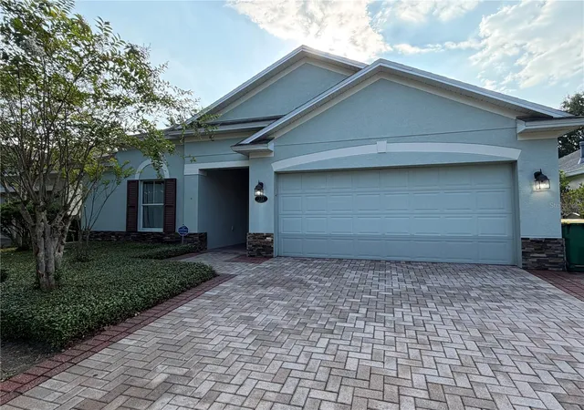 Photo 3 of Single family home for sale at 115 Gladesdown Ct, Deland, FL 32724 | MLS# O6430105 | Listing updated on 2026-08-04