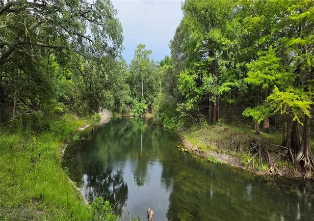 Photo 1 of Land for sale at 0 Round Table Rd, Dade City, FL 33523 | MLS# W7888207 | Listing updated on 2026-08-03