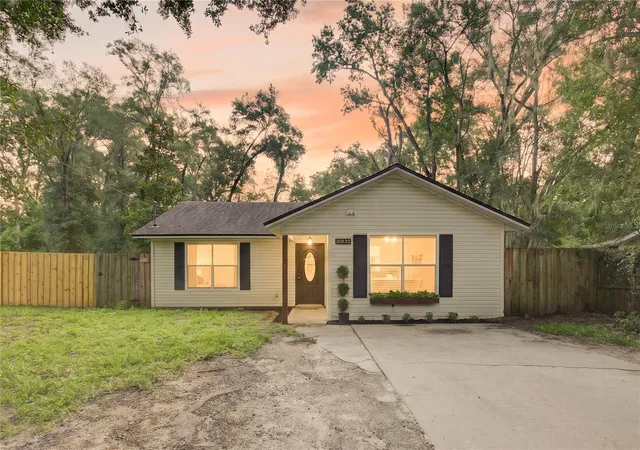 3rd image of 30832 Ridgeview Ave, Sorrento, FL 32776 | MLS# G5115919