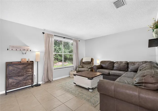 5th image of 30832 Ridgeview Ave, Sorrento, FL 32776 | MLS# G5115919