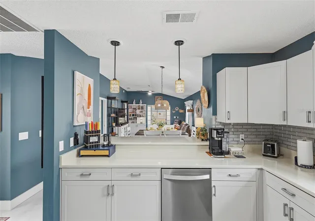 Photo 3 of Sale Pending at 868 Oviedo Rd, Lady Lake, FL 32159 | MLS# G5115927 | Listing updated on 2026-09-30