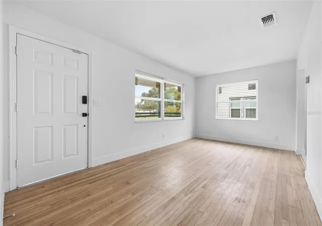 Photo 4 of Sale Pending at 4716 17th Avenue N, Saint Petersburg, FL 33713 | MLS# TB8535153 | Listing updated on 2026-09-08