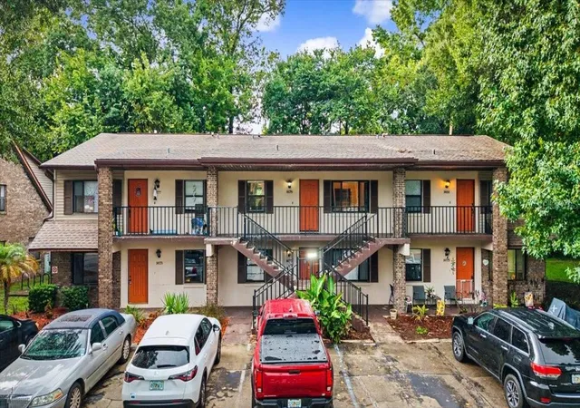 Photo 1 of Condo for sale at 1679 Spring Garden Ct, Daytona Beach, FL 32117 | MLS# O6430118 | Listing updated on 2026-09-16