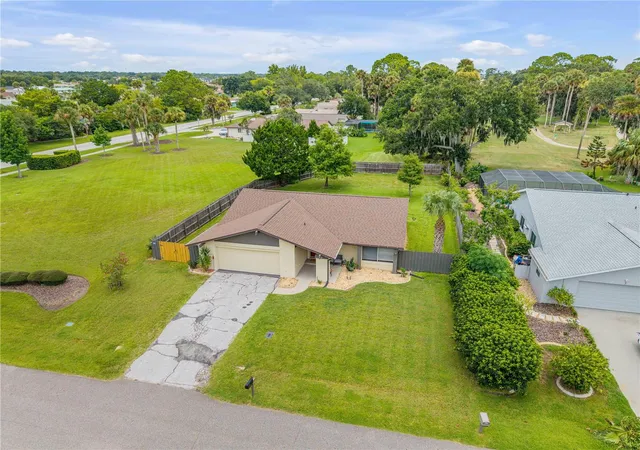 3rd image of 3 Casper Dr, Palm Coast, FL 32137 | MLS# FC320383