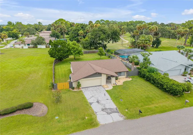 4th image of 3 Casper Dr, Palm Coast, FL 32137 | MLS# FC320383