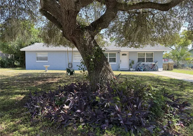 2nd image of 4180 Poinsettia Ave, Mount Dora, FL 32757 | MLS# O6430121