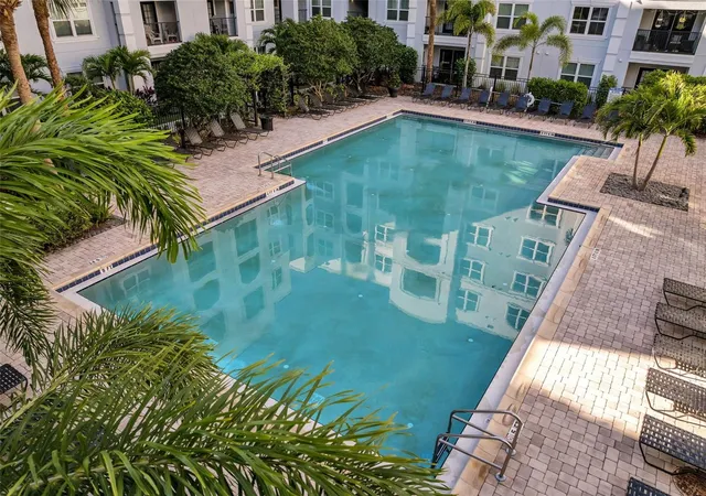 Listing Photo 3 - Condo for sale in building located at 300 E S St, Orlando, FL 32801 - Unit #2001