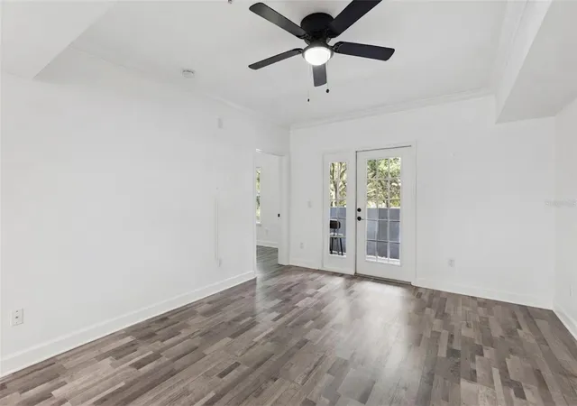 Listing Photo 5 - Condo for sale in building located at 300 E S St, Orlando, FL 32801 - Unit #2001