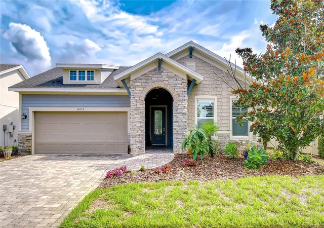 Photo 1 of Single family home for sale at 14014 Swallow Hl Dr, Lithia, FL 33547 | MLS# TB8535158 | Listing updated on 2026-10-04