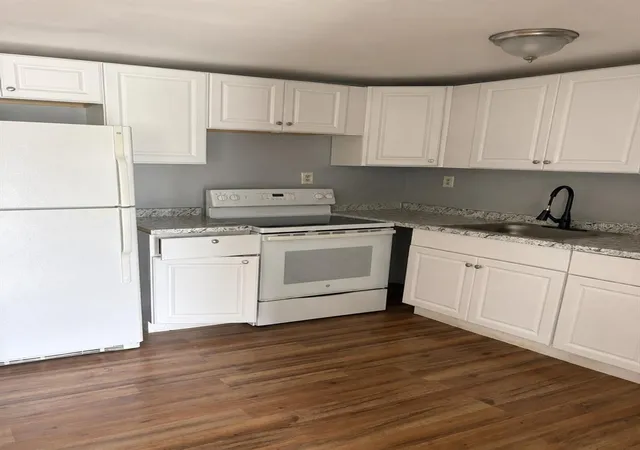 Photo 4 of Single family home for sale at 407 S Anderson St, Bunnell, FL 32110 | MLS# FC320384 | Listing updated on 2026-08-07