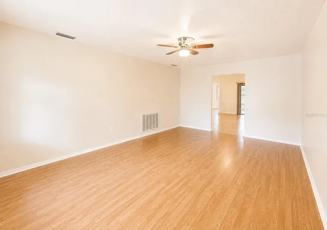4th image of 3524 Bristol St, Sebring, FL 33872 | MLS# TB8535163