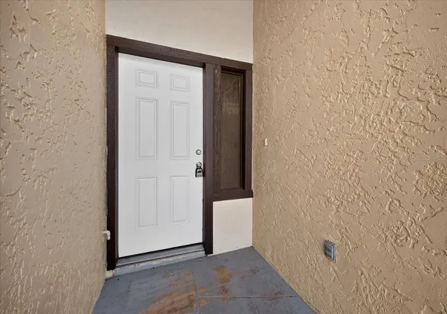 Photo 3 of Condo for sale at 192 Dahlia Village Cir #72, Orlando, FL 32807 | MLS# TB8535165 | Listing updated on 2026-09-03