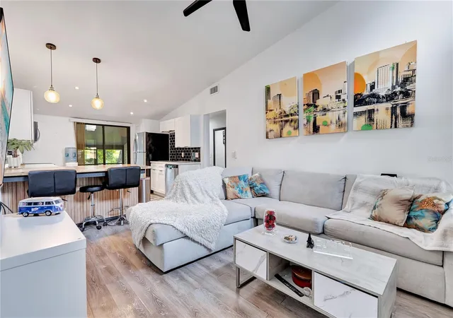 Photo 3 of Single family home for sale at 415 S Lancelot Ave, Orlando, FL 32835 | MLS# S5154871 | Listing updated on 2026-08-05