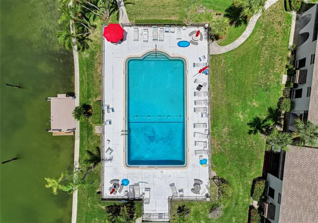 2nd image of 501 Plz Seville Ct, TREASURE ISLAND, FL 33706