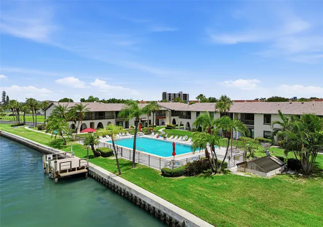 48th image of 501 Plaza Seville Ct #2, Treasure Island, FL 33706 | MLS# TB8535171