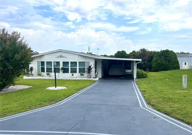 Photo 1 of Manufactured home for sale at 16581 Se 96th Avenue, Summerfield, FL 34491 | MLS# G5115941 | Listing updated on 2026-10-09
