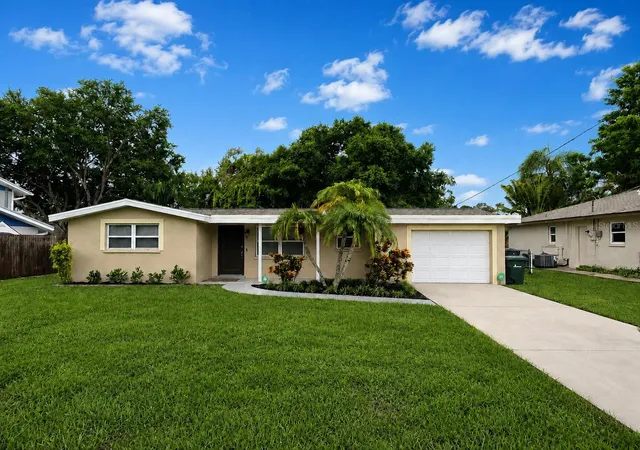 Photo 1 of Single family home for sale at 4200 Winthrop St, Sarasota, FL 34232 | MLS# A4701868 | Listing updated on 2026-09-04