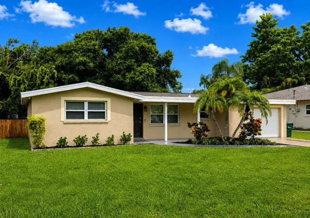 Photo 3 of Single family home for sale at 4200 Winthrop St, Sarasota, FL 34232 | MLS# A4701868 | Listing updated on 2026-09-04