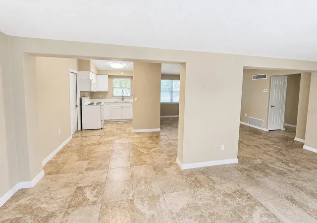 Photo 4 of Single family home for sale at 4200 Winthrop St, Sarasota, FL 34232 | MLS# A4701868 | Listing updated on 2026-09-04