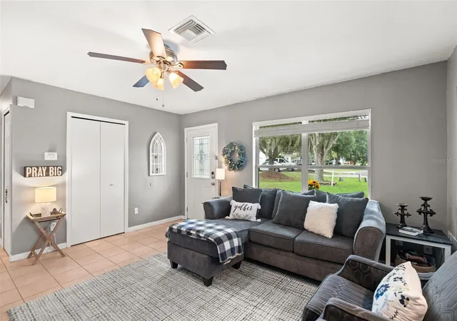 4th image of 503 Dorothy Cir, Eustis, FL 32726 | MLS# V4950514