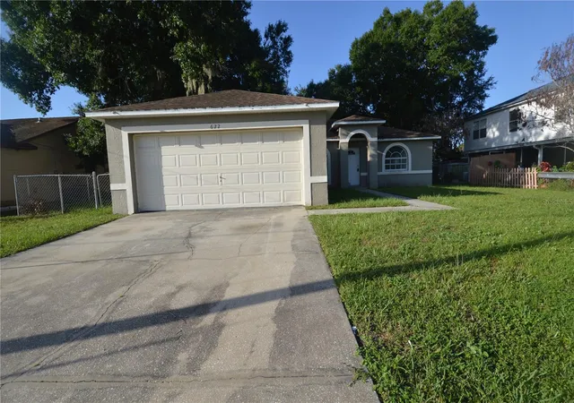 Photo 2 of Single family home for sale at 622 Caribou Ct, Kissimmee, FL 34759 | MLS# S5154875 | Listing updated on 2026-08-26