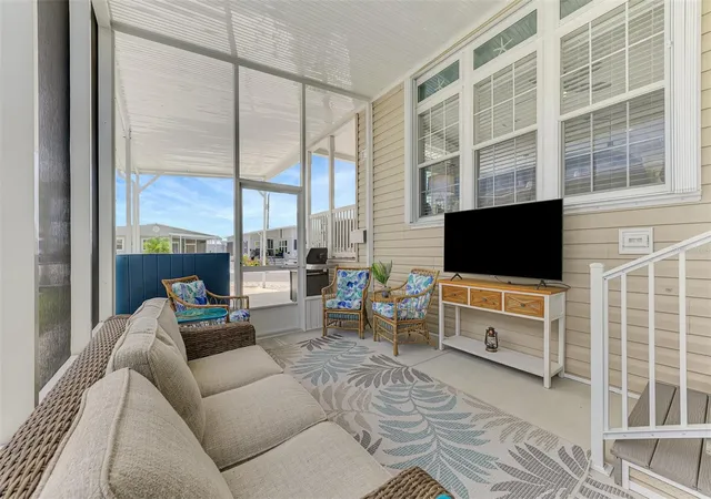4th image of 804 Turf, Venice, FL 34285 | MLS# N6145240