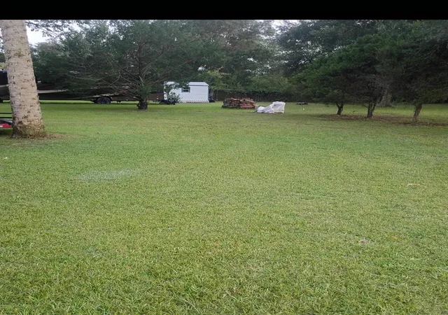 Photo 32 of Manufactured home for sale at 105 Canary Ln, Satsuma, FL 32189 | MLS# S5154876 | Listing updated on 2026-08-31