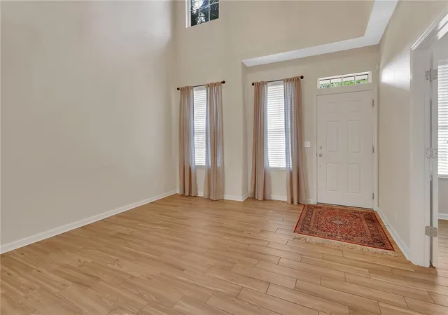 Photo 3 of Townhouse for sale at 204 Woodhouse Ln, Deland, FL 32724 | MLS# V4950516 | Listing updated on 2026-10-07