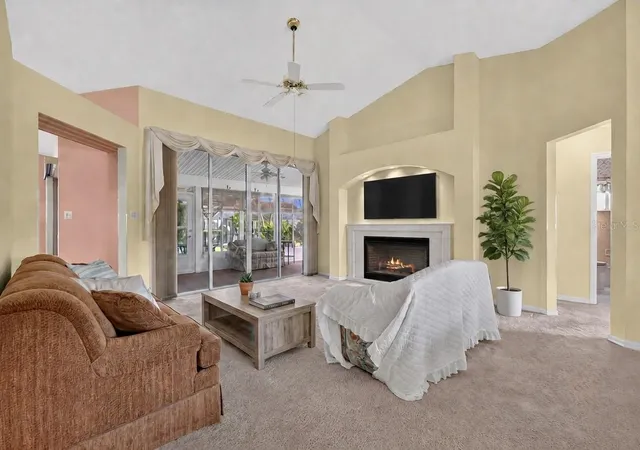 Photo 3 of Single family home for sale at 25333 River Crst Dr, Leesburg, FL 34748 | MLS# G5115945 | Listing updated on 2026-09-23
