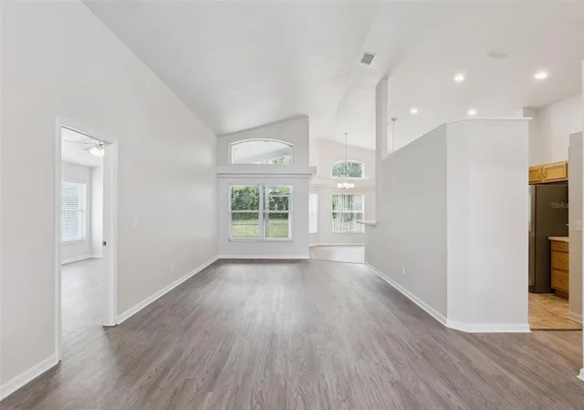 3rd image of 5483 Glen Oak Pl, Sanford, FL 32771 | MLS# O6430157