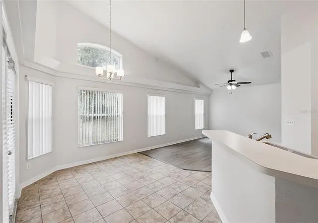 5th image of 5483 Glen Oak Pl, Sanford, FL 32771 | MLS# O6430157