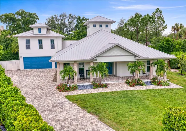 Photo 1 of Single family home for sale at 1009 S Morrison Ct, Tampa, FL 33629 | MLS# TB8535215 | Listing updated on 2026-10-13