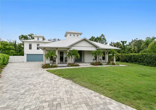 Photo 2 of Single family home for sale at 1009 S Morrison Ct, Tampa, FL 33629 | MLS# TB8535215 | Listing updated on 2026-10-13
