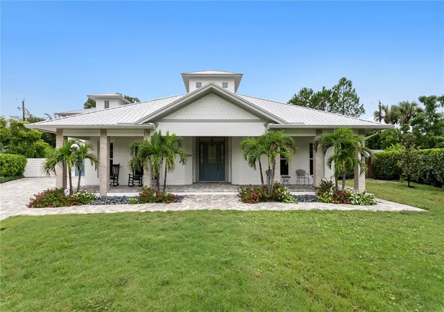 Photo 3 of Single family home for sale at 1009 S Morrison Ct, Tampa, FL 33629 | MLS# TB8535215 | Listing updated on 2026-10-13
