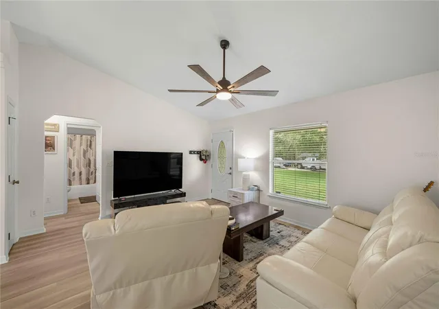 5th image of 80 Pecan Run Crse, Ocala, FL 34472 | MLS# OM729649
