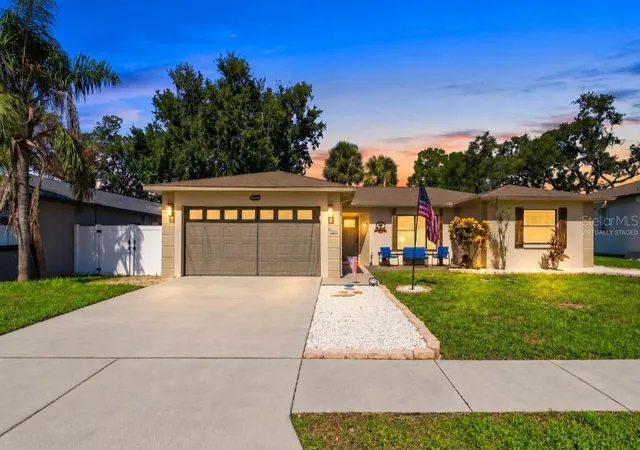 Photo 3 of Single family home for sale at 1830 Willow Oak Dr W, Palm Harbor, FL 34683 | MLS# TB8535221 | Listing updated on 2026-10-08