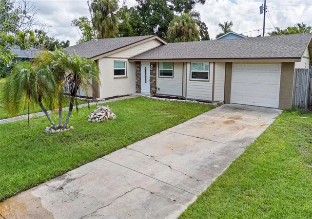 Photo 1 of Single family home for sale at 3831 118th Street W, Bradenton, FL 34210 | MLS# A4701876 | Listing updated on 2026-10-03