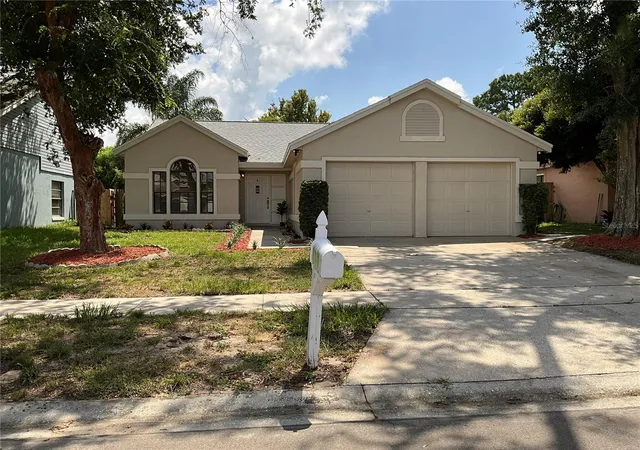 Photo 1 of Single family home for sale at 1937 Martina St, Apopka, FL 32703 | MLS# O6430171 | Listing updated on 2026-10-03