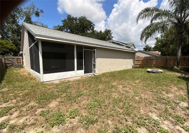 Photo 3 of Single family home for sale at 1937 Martina St, Apopka, FL 32703 | MLS# O6430171 | Listing updated on 2026-10-03