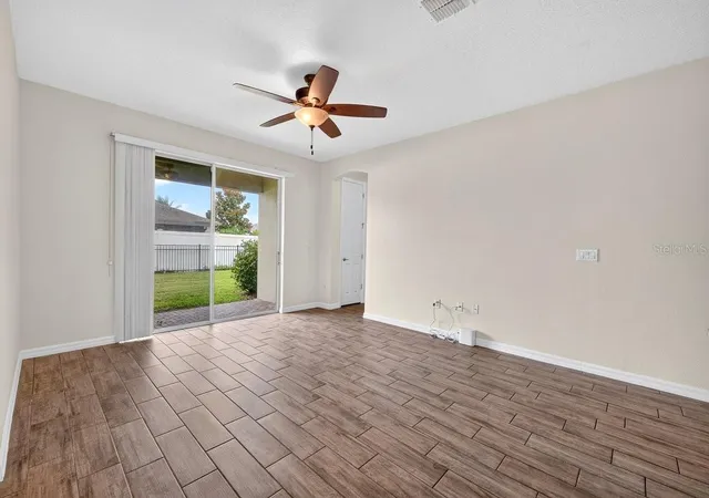 Photo 3 of Single family home for sale at 3833 Loon Ln, Sanford, FL 32773 | MLS# V4950517 | Listing updated on 2026-10-02