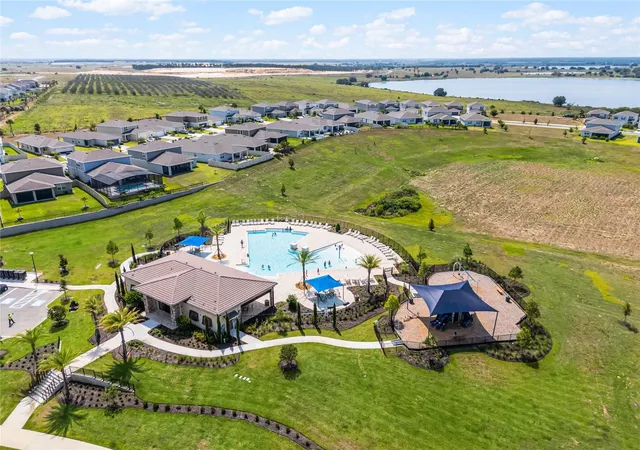Photo 2 of Single family home for sale at 7798 Syracuse Dr, Clermont, FL 34714 | MLS# P4939497 | Listing updated on 2026-10-03