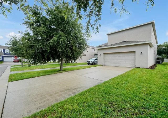 Photo 3 of Single family home for sale at 14699 Magnolia Ridge Loop, Winter Garden, FL 34787 | MLS# O6430180 | Listing updated on 2026-09-02