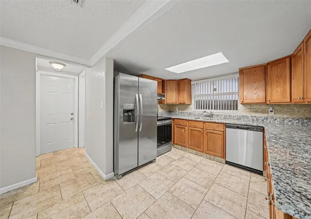 Photo 3 of Single family home for sale at 9135 Hunt Clb Ln, Port Richey, FL 34668 | MLS# O6430191 | Listing updated on 2026-09-28