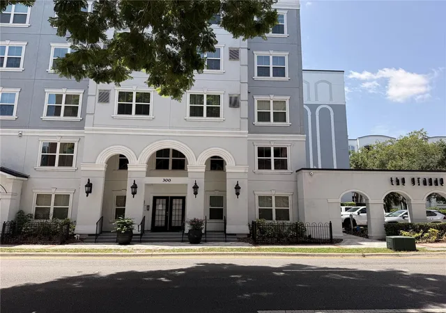 2nd image of 304 E South St #6028, Orlando, FL 32801 | MLS# S5154886